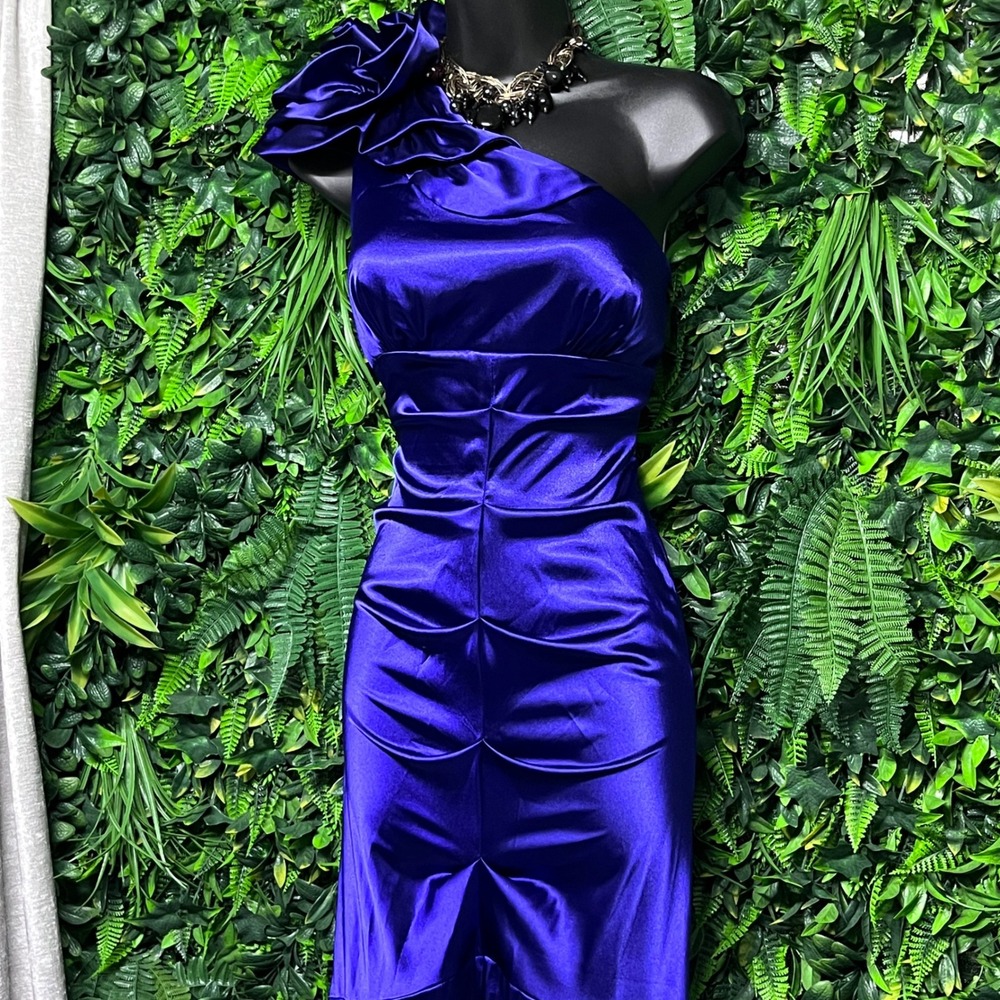 One Shoulder Dress XS Royal Purple Satin Mermaid Gown Ruched Floral Detail 3794 - Picture 4 of 6
